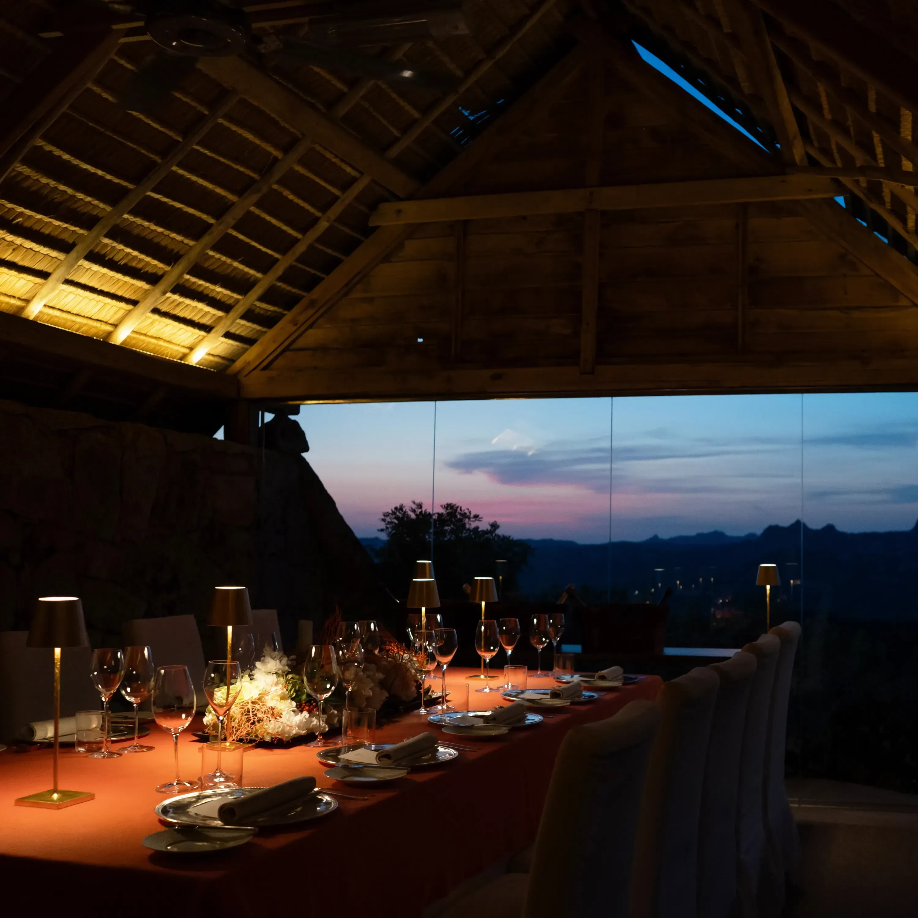 Infinity Lounge sunset view, privè of Il Fuoco Sacro at Petra Segreta Resort